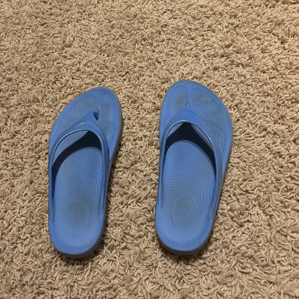 Oofos oohlala sandals
